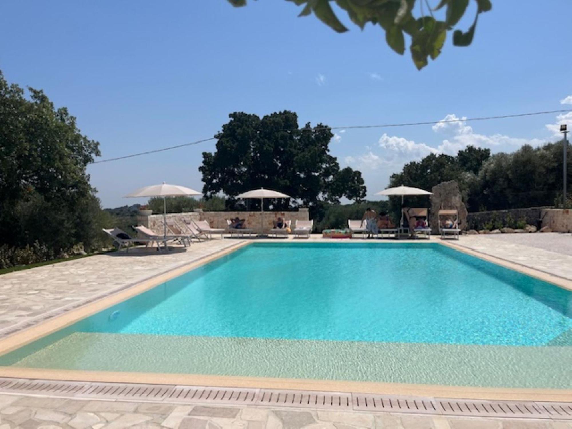 Casa Vacanze 'La Quercia' チステルニーノ エクステリア 写真