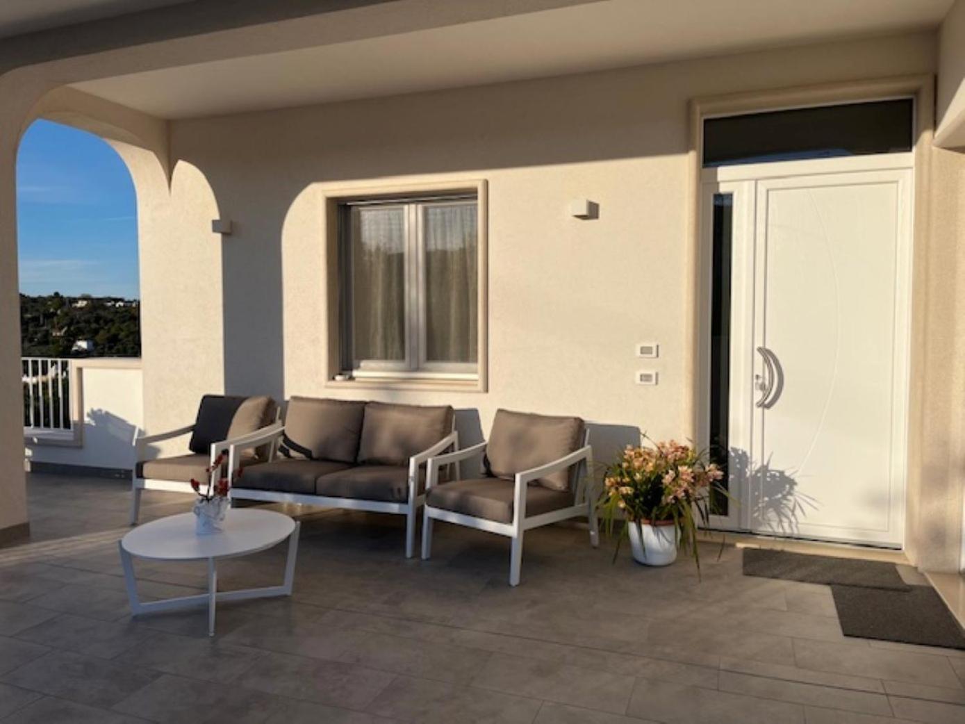 Casa Vacanze 'La Quercia' チステルニーノ エクステリア 写真