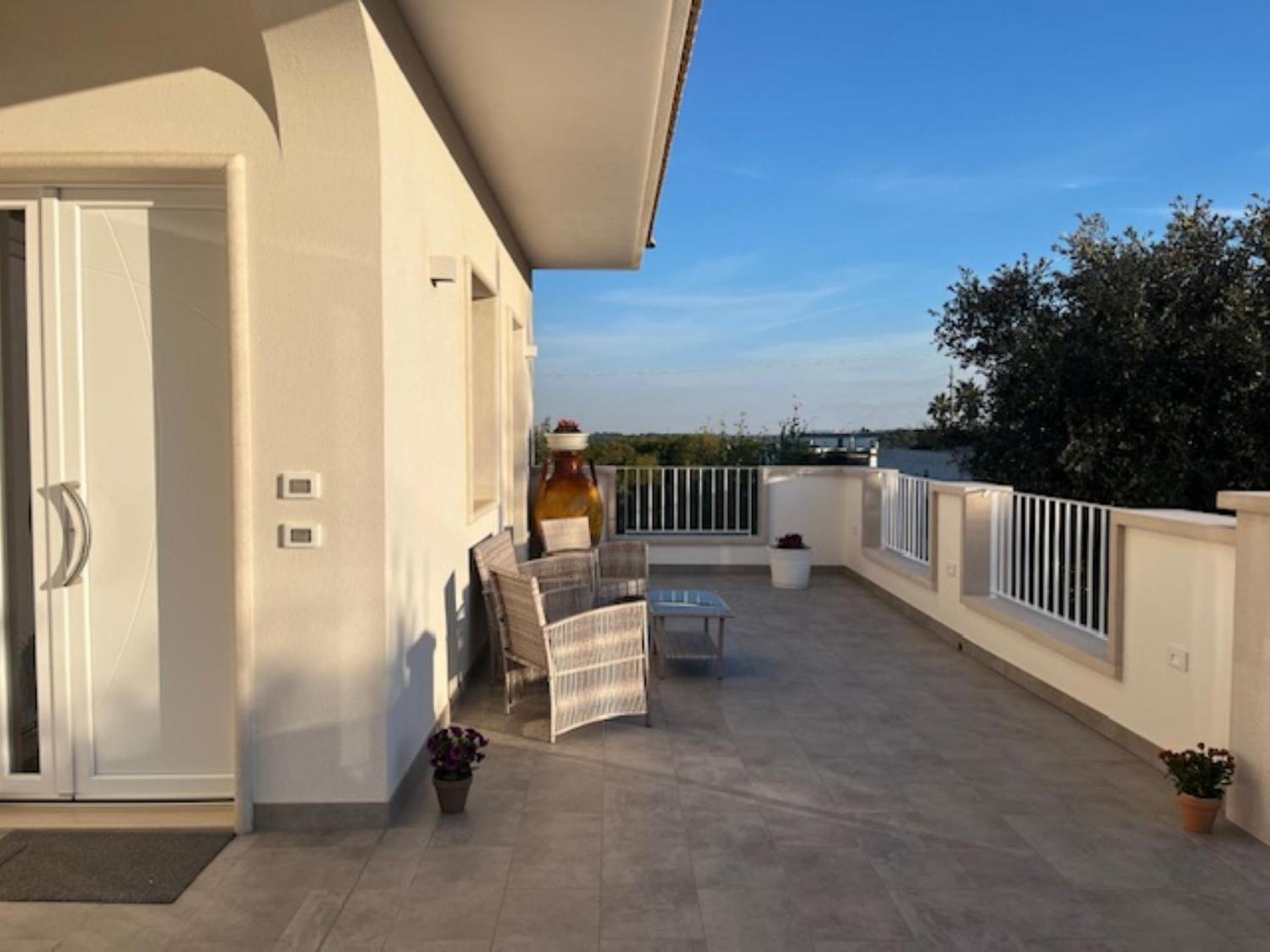 Casa Vacanze 'La Quercia' チステルニーノ エクステリア 写真